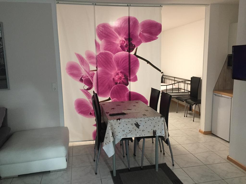 Apartment A & J Hirsch